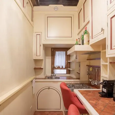 Opera House Botique Appartement *